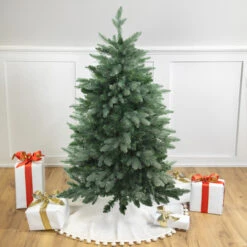 4.5' Green Medium Washington Frasier Fir Artificial Christmas Tree - Unlit