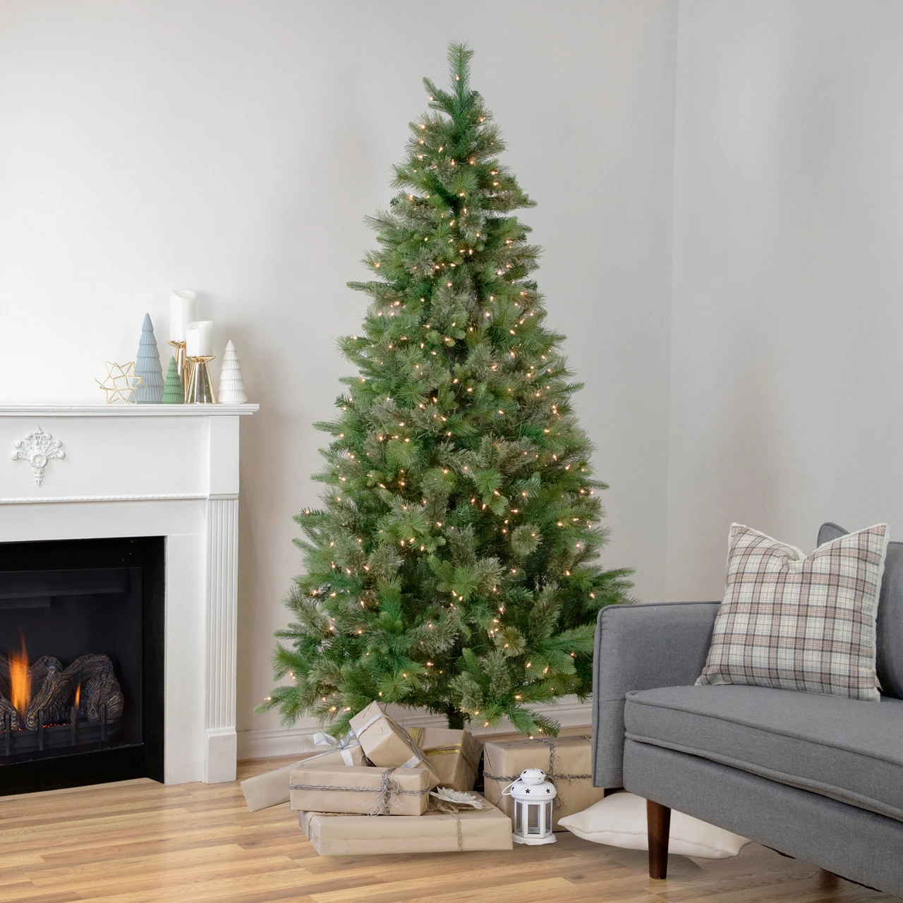 6.5' Pre-Lit Kingston Cashmere Pine Artificial Christmas Tree, Clear Lights - Image 2