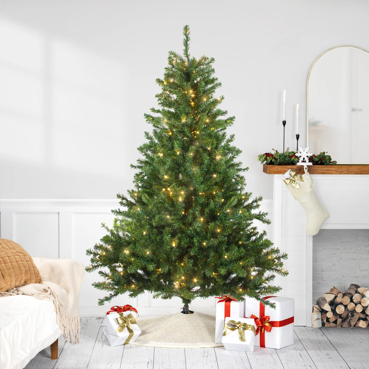 6' Pre-Lit Medium Canadian Pine Artificial Christmas Tree - Candlelight LED Lights