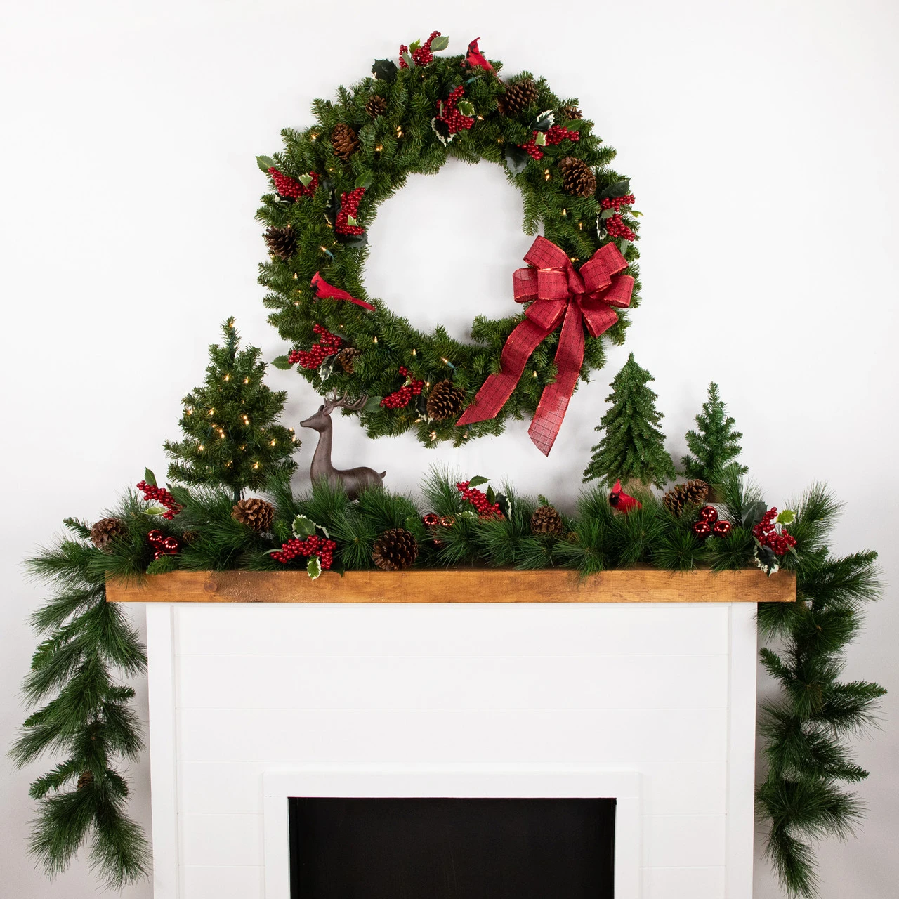 36" Pre-Lit Canadian Pine Artificial Christmas Wreath, Clear Lights - Image 2