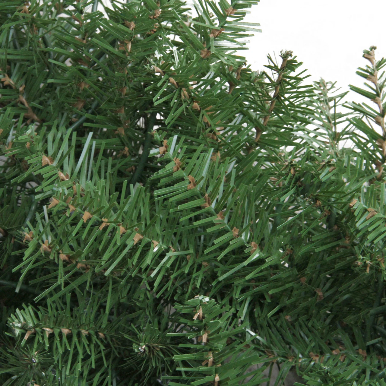 Green Northern Pine Artificial Christmas Wreath - 48-Inch, Unlit - Image 2