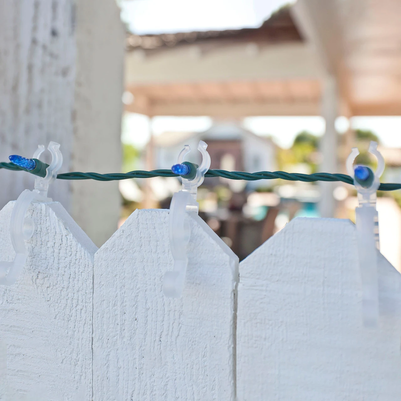 Set Of 150 Clear Max Pro Anywhere Christmas Light Clips - Image 5